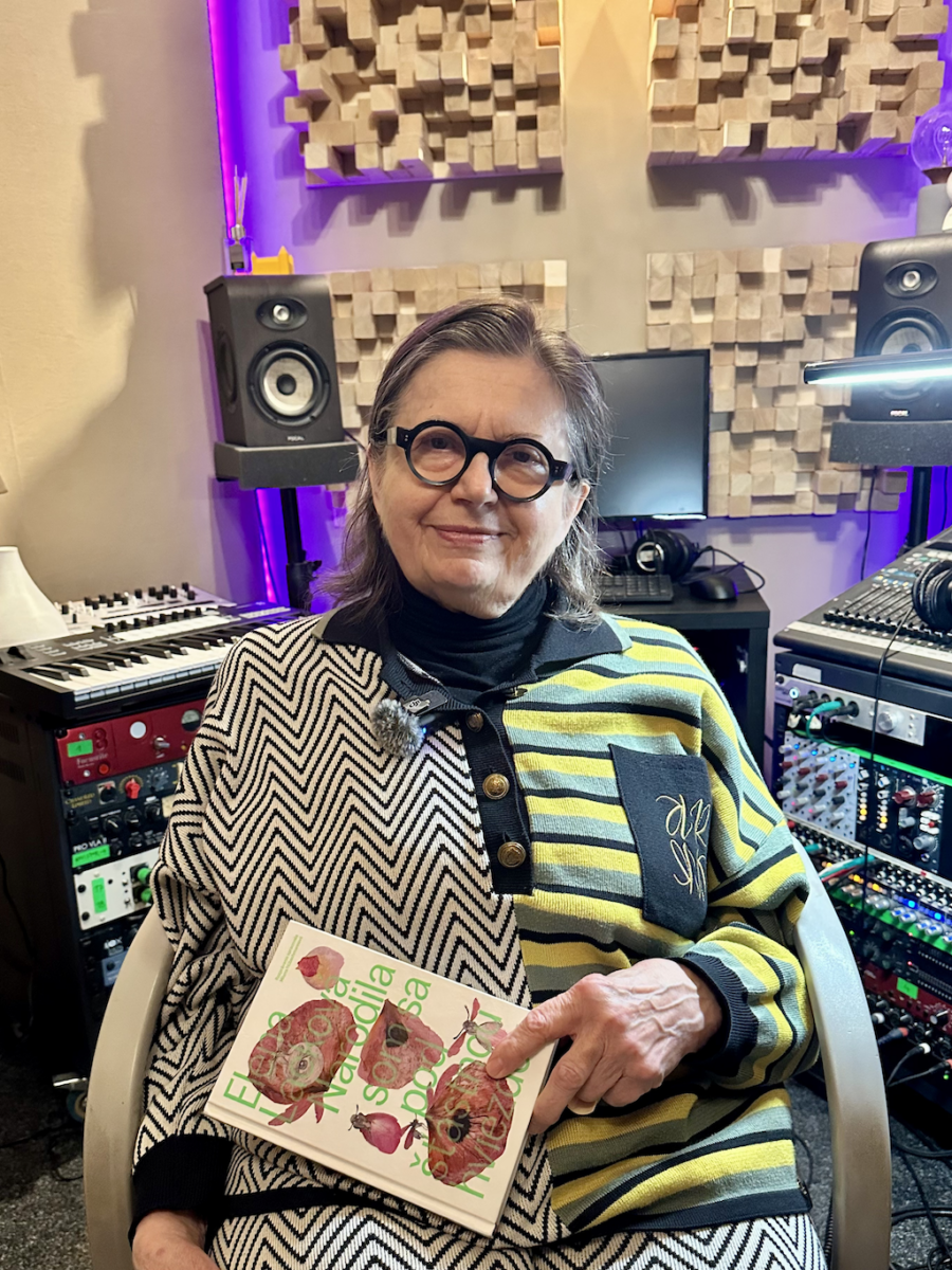 Zuzana Kronerová: Je ťažké predstaviť si, ako žili Rómovia v minulom storočí. Elena Lacková to opísala priamo a pritom pôvabne